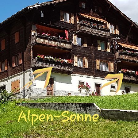 Alpen-Sonne Apartment Sankt Niklaus Exterior photo