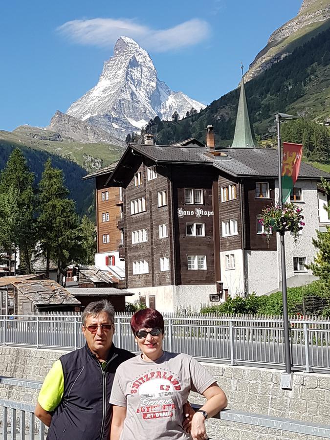 Alpen-Sonne Apartment Sankt Niklaus Exterior photo